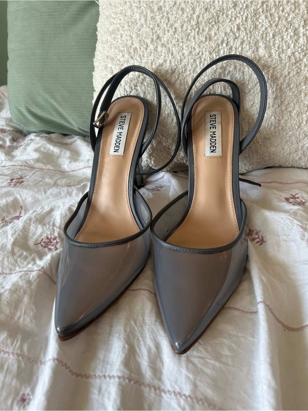 Steve Madden Gray Patent Pointed Slingback Heels